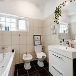 Piata Romana With Balcony Apartament Bucureşti