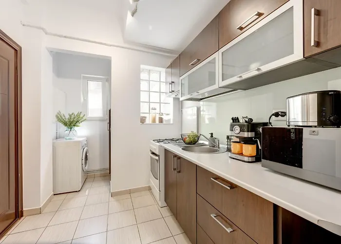 Piata Romana With Balcony Appartement