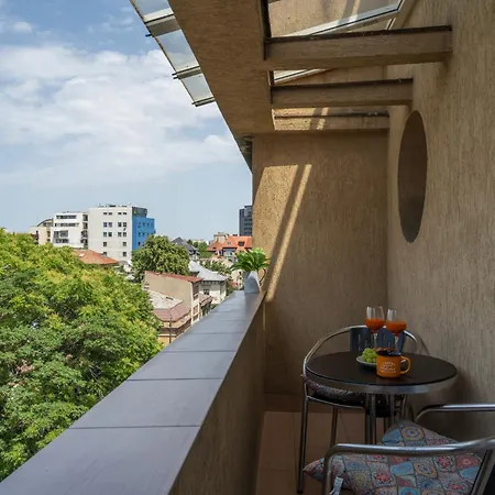 Piata Romana With Balcony Bucharest